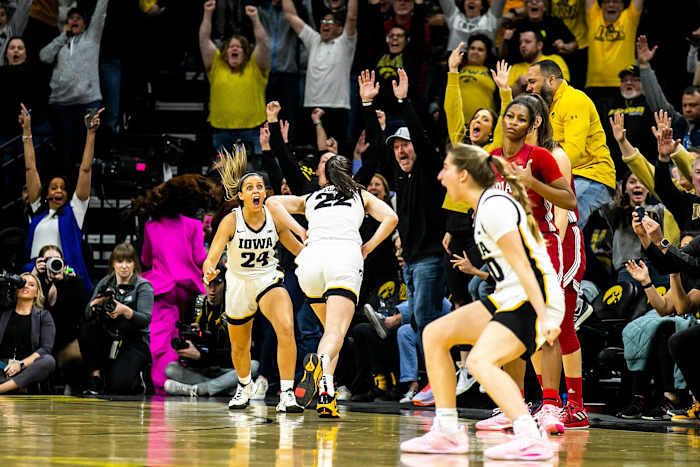 Gabbie Marshall, Caitlin Clark